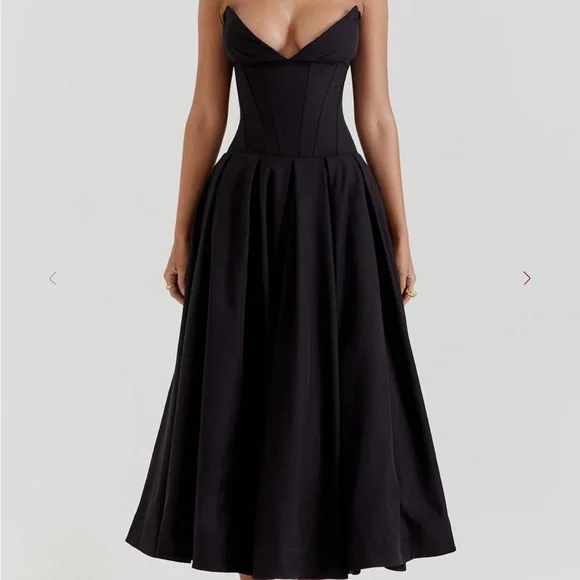 House of CB Lady Black Dress - Picture 1 of 5